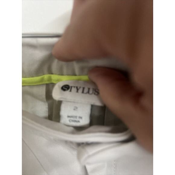 Stylus Shorts Womens‎ Size 2 Tan Flat Front Hook And Eye Walking Casual Fit - Picture 2 of 5